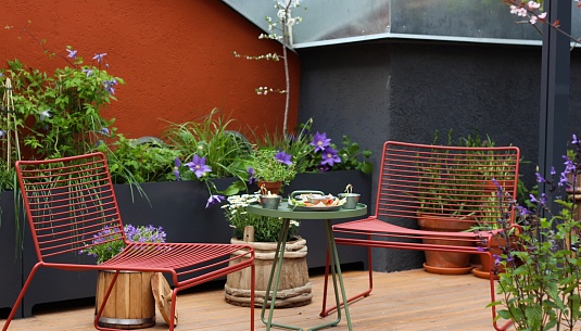 Продолжение цветущего оазиса на крыше ресторана «Сад»